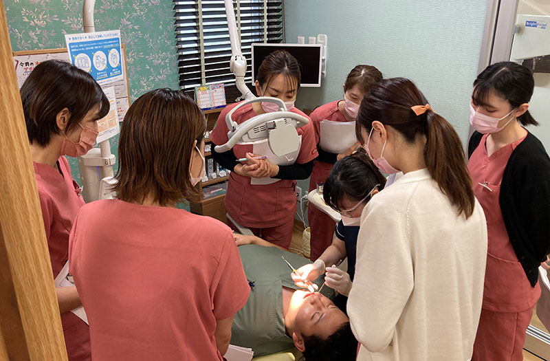 外部から講師を招き、定期的に臨床をしながらブラッシュアップしています！